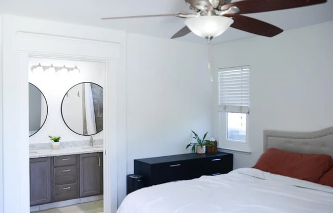 Building Photo - 3135 Fairmont Dr