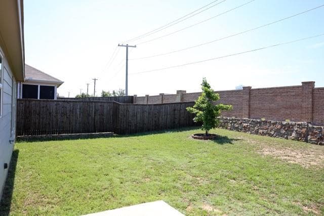 Building Photo - 1416 Waggoner Dr