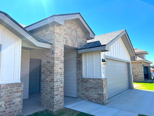Building Photo - Welcome to Vander Ranch!
