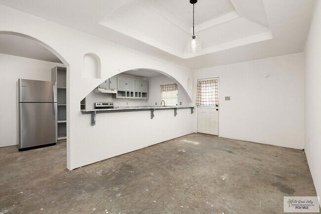 Building Photo - 14516 Rio Rebuelto Dr