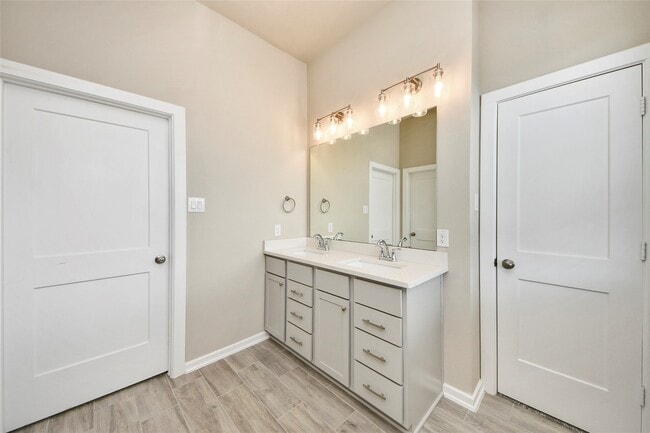 Building Photo - 19623 San Angelo Park Dr