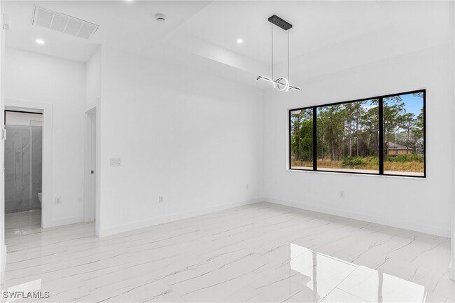 Building Photo - 809 Andover Ave S