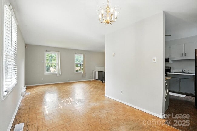 Building Photo - 701 Gaywood Dr