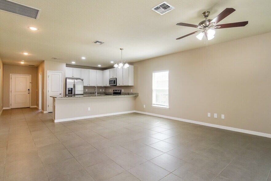 Building Photo - 651 Mercado Ct