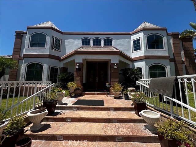 Primary Photo - 2720 N villa real Dr