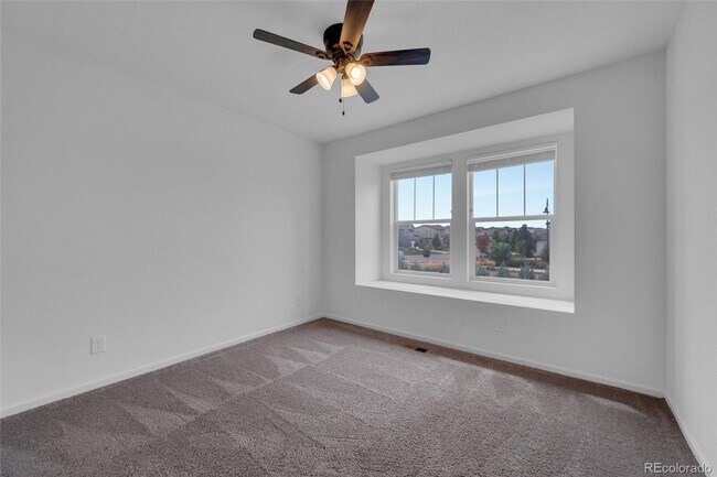 Building Photo - 1094 Anker Dr