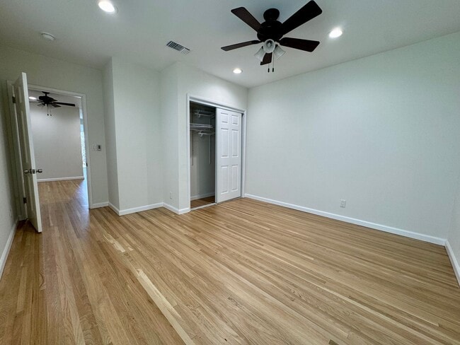 Building Photo - Stunning 3-bedroom, 2-bathroom home in Leimert Park area