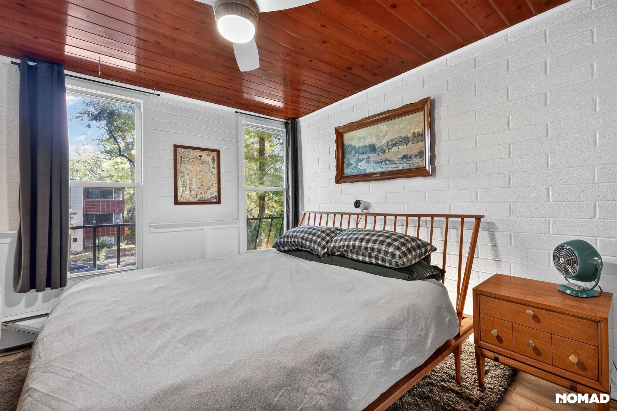 Building Photo - 1343 N High St