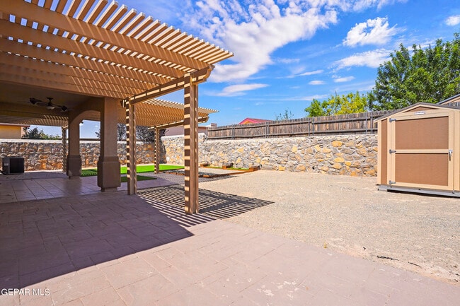 Building Photo - 3236 Sunset Point Dr
