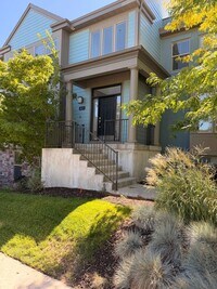 Building Photo - 4827 S Jordan Pkwy W