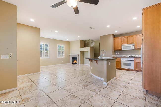 Building Photo - 3327 Shadetree Way
