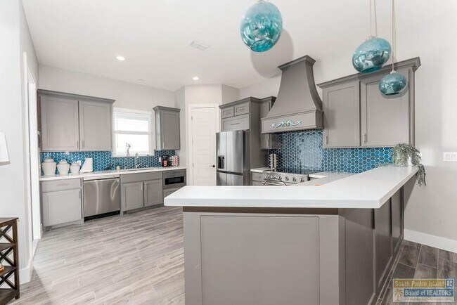 Building Photo - 86 Torrey Pines Dr