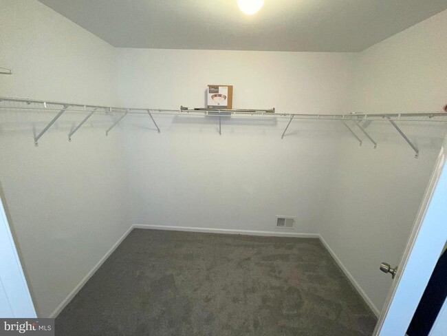 Building Photo - 102 Orchid Ln