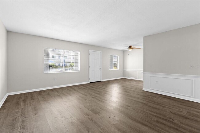 Building Photo - 350 79th Ave N