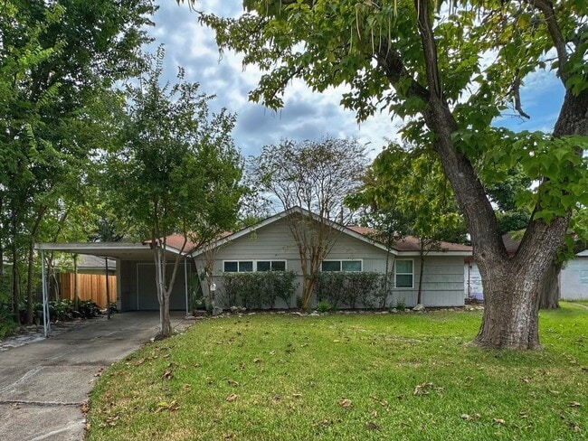 Primary Photo - 3106 Maysel St