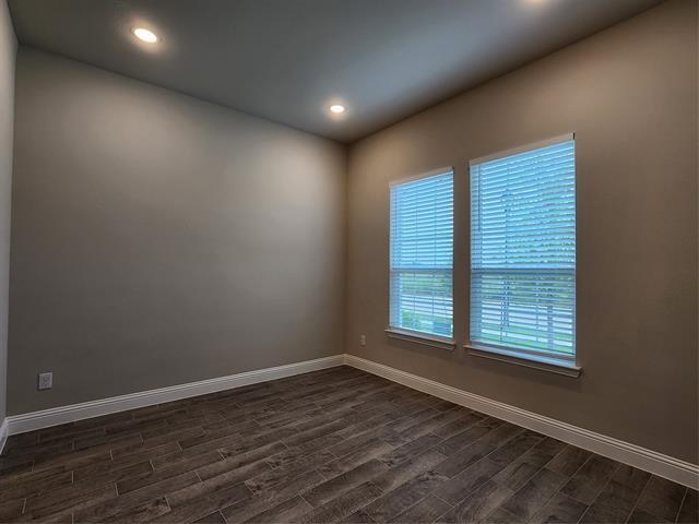 Building Photo - 724 Fencerow Trl
