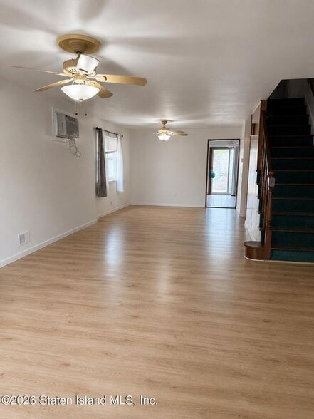 Building Photo - 32 Amador St