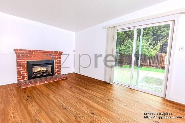 Building Photo - 3040 Blane Way