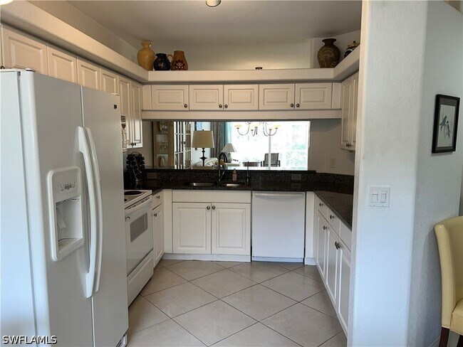 Building Photo - 1240 Sarah Jean Cir