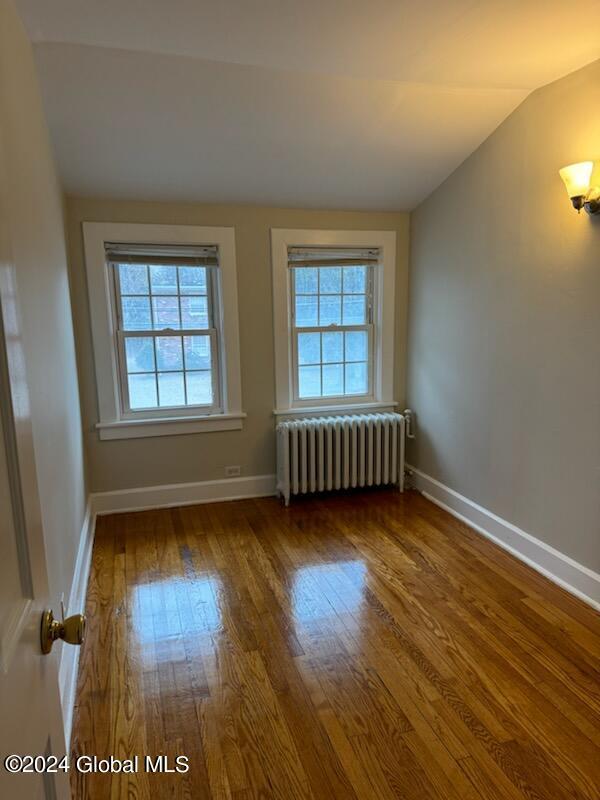 Building Photo - 301 Kenwood Ave