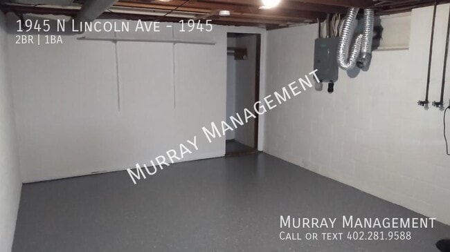 Building Photo - 1945 N Lincoln Ave