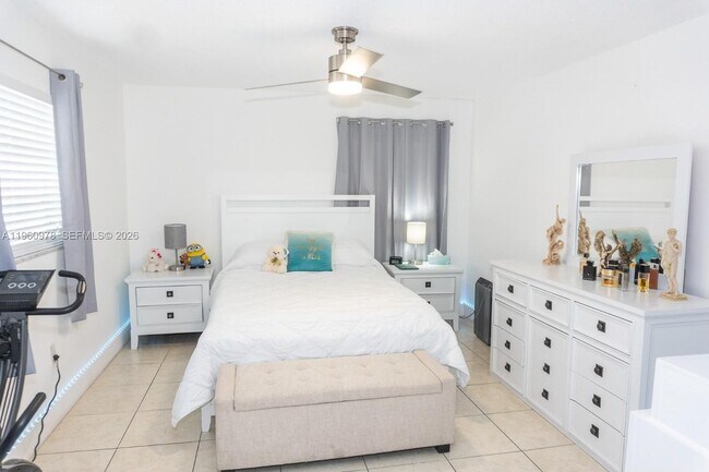 Building Photo - 6190 W 19th Ave