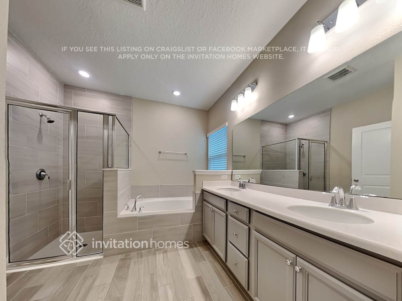 Building Photo - 10003 Lemon Grass Ln