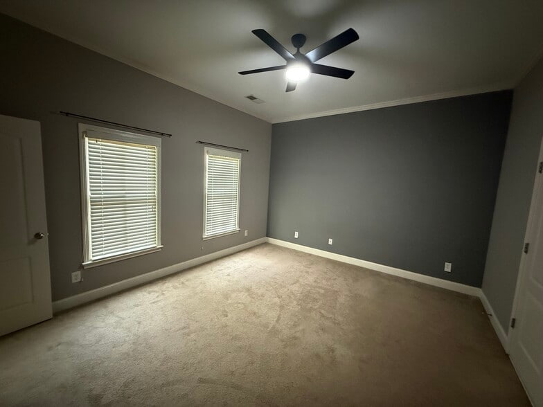 Master Bedroom - 424 Fieldview Way