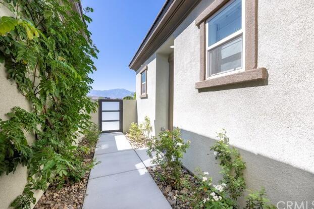 Building Photo - 49794 Solstice Pl