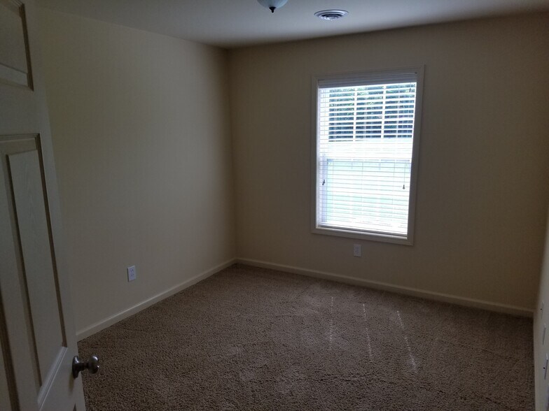 Building Photo - 3141 Marra Ln