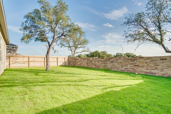 Building Photo - 704 Mallow Rd