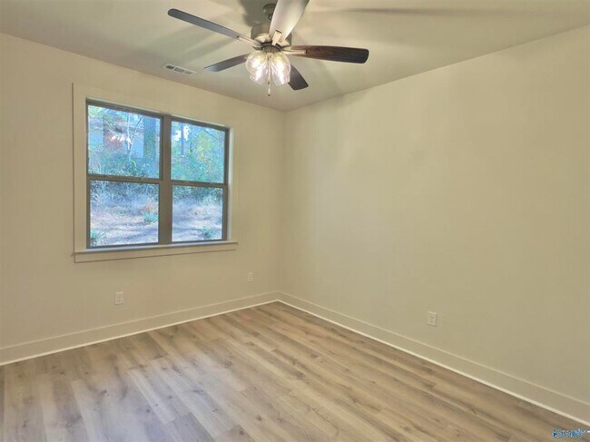 Building Photo - NEW Construction Rental Home in Guntersville, AL!