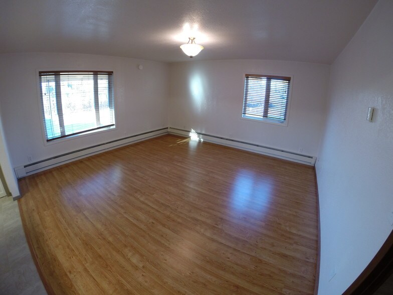 Building Photo - 2109 Central Ave