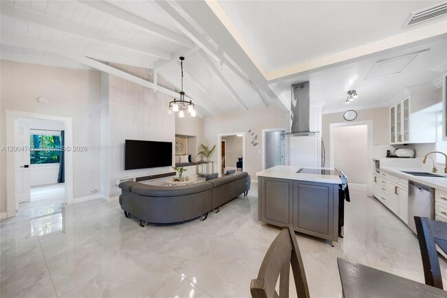 Building Photo - 1050 Harrison St