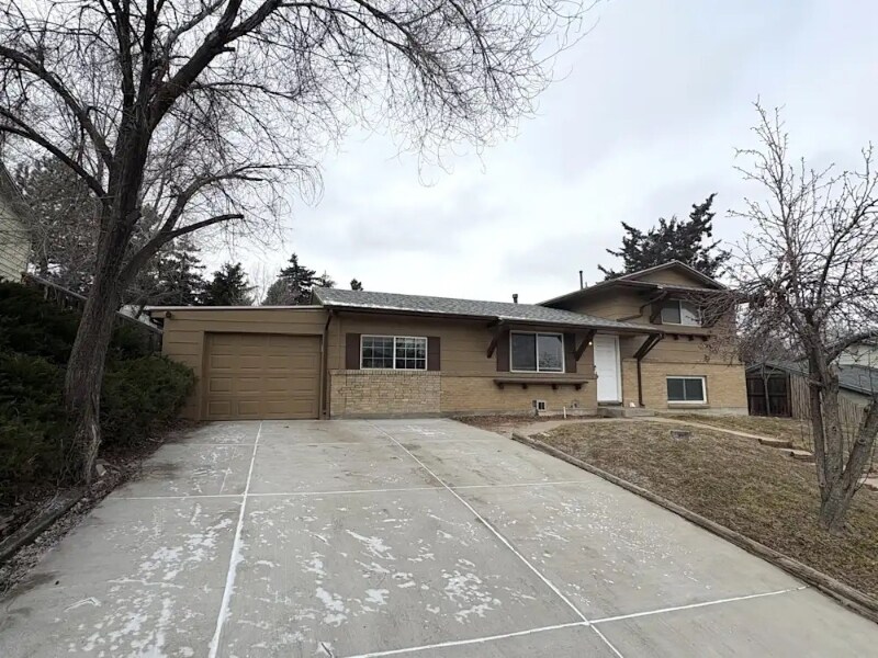 Building Photo - 8118 Lafayette St