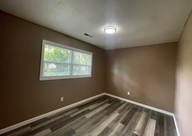 Building Photo - North End- 3 bed, 1 bath- A/O schools!