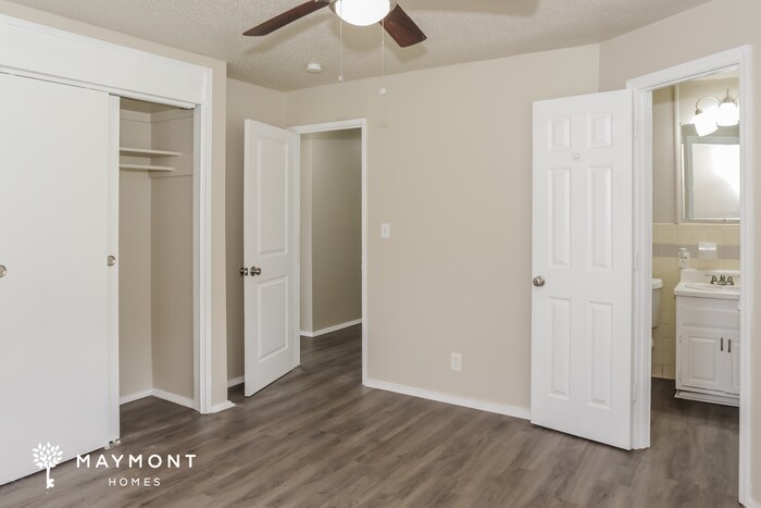 Building Photo - 111 Grant Dr