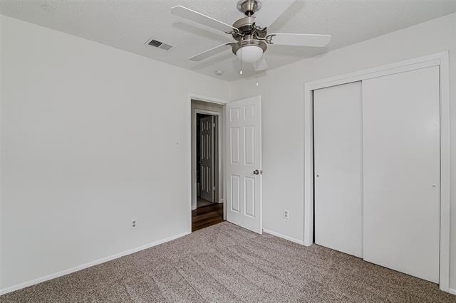 Building Photo - 207 Stefanie St