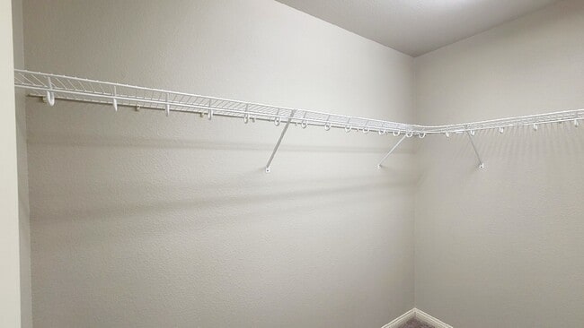 Building Photo - 7275 Shannon Ridge Ct