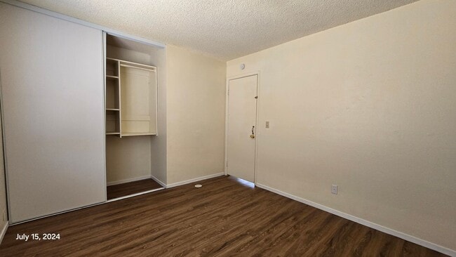 Building Photo - 4220 Middlesex Ave