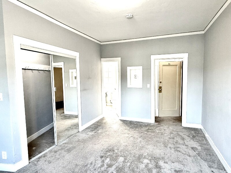 Building Photo - 2818 Telegraph Ave