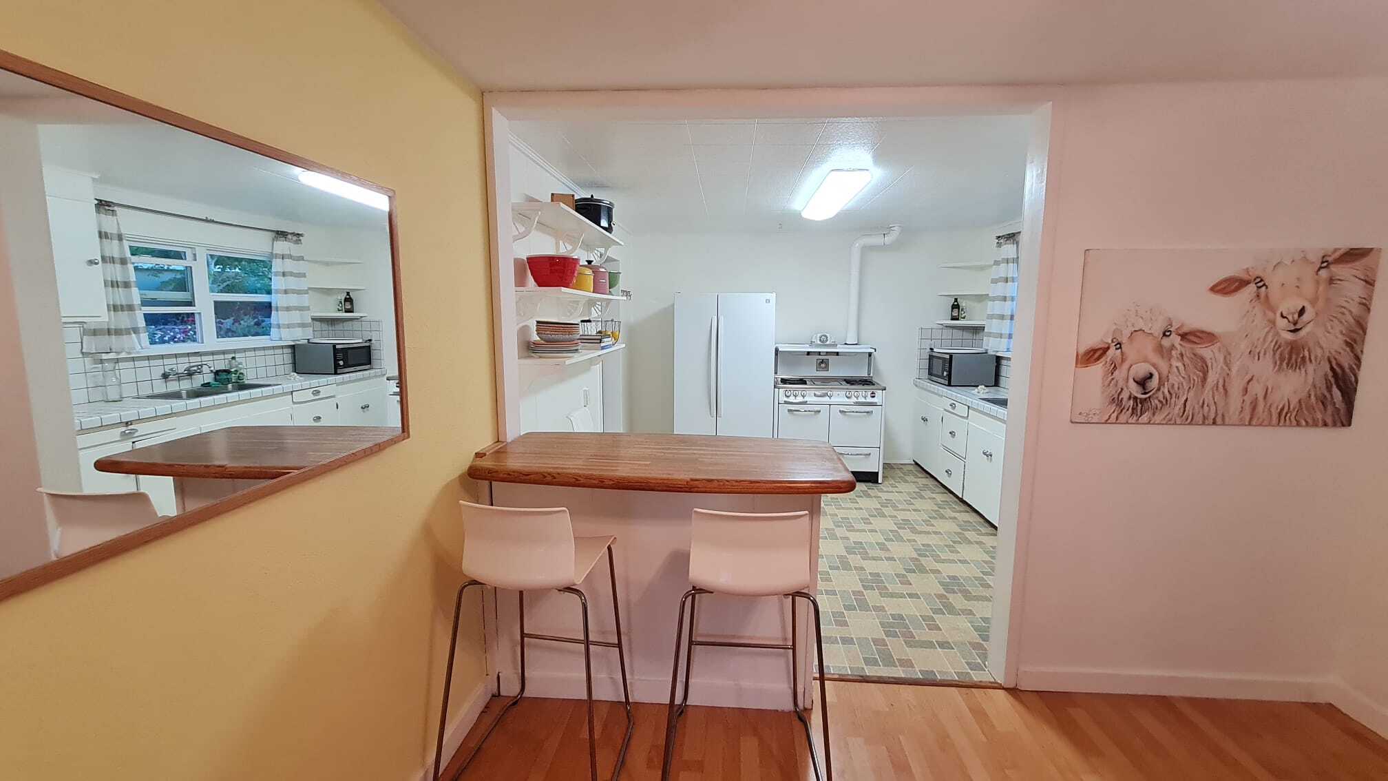 Building Photo - 5720 Soquel Dr