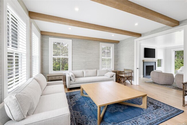 Building Photo - 23 Bayview Rd