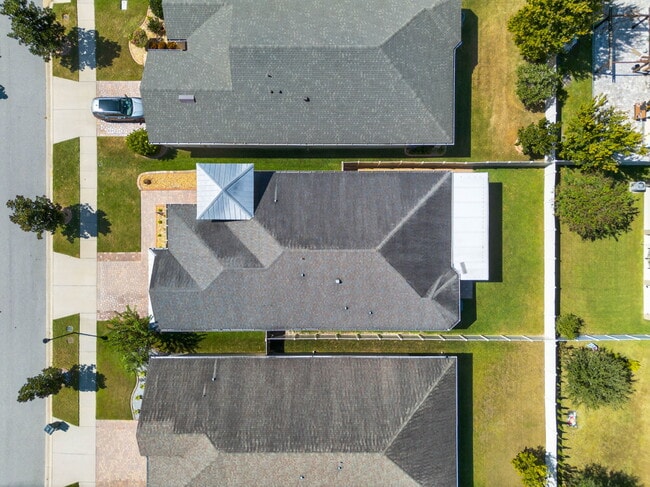 Building Photo - 10522 Cardera Dr
