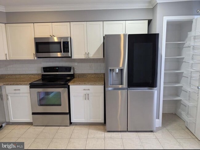 Building Photo - 11720 Stonegate Ln