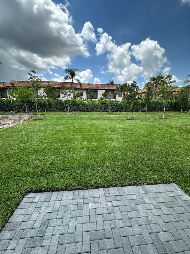 Building Photo - 7262 Lenora Ln