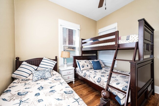 Building Photo - 3811 Avenue O