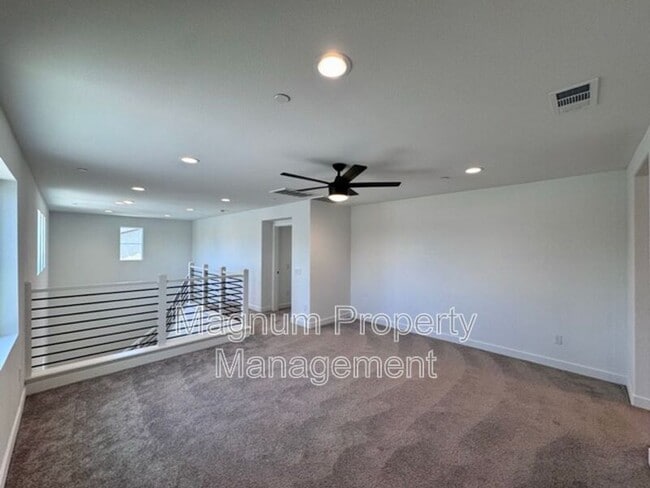 Building Photo - 34118 Willow Stone St