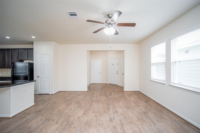 Building Photo - 14215 Campo Vista Dr