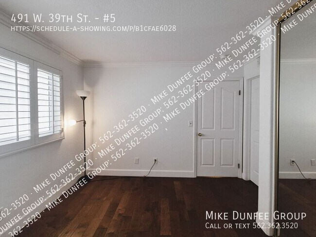 Building Photo - 491 W 39th St